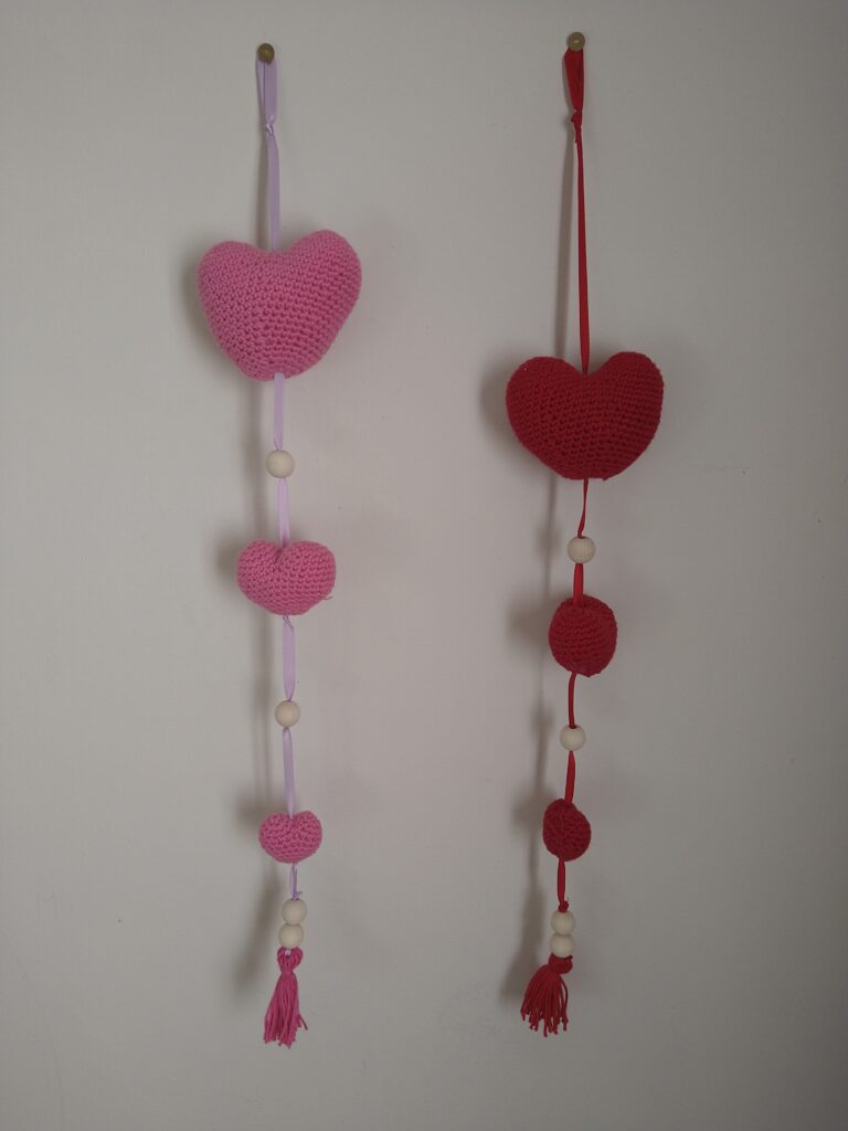 suspension cœur saint valentin rose ou rouge cadeau amoureux