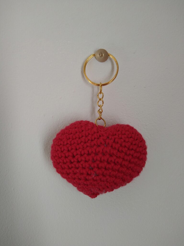 cœur saint valentin 
coeur rouge porte clé 
amoureux cadeau 