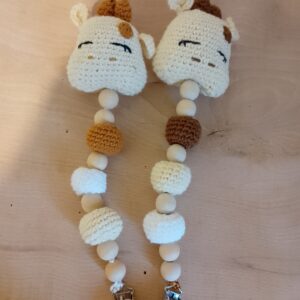 Attache Tétine Girafe au Crochet – Adorable et Pratique