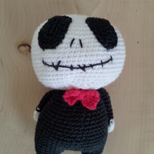 Adoptez Jack Skellington en peluche – Le héros de “L’Étrange Noël de Monsieur Jack”